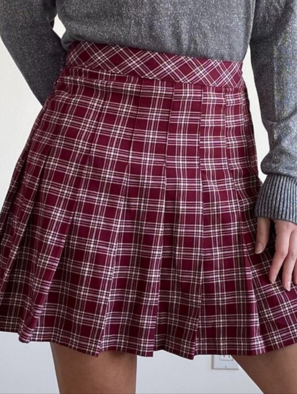 H&M Burgundy Plaid Pleated Mini Skirt